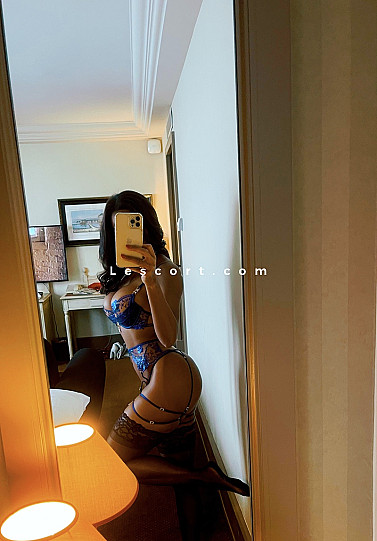 Dana - Girl Escort in Geneva