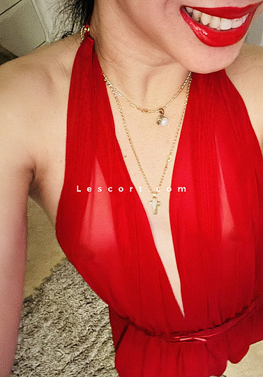 Anaku - Trans escort in Zurich