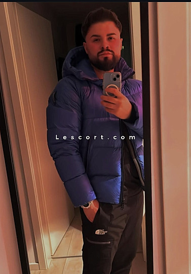 Cosmin - Boys escort in Zurich