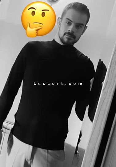 Hot Snake - Boys Escort in Lausanne