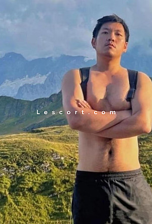Asian boy Gay  massage - Boys escort in Zurich