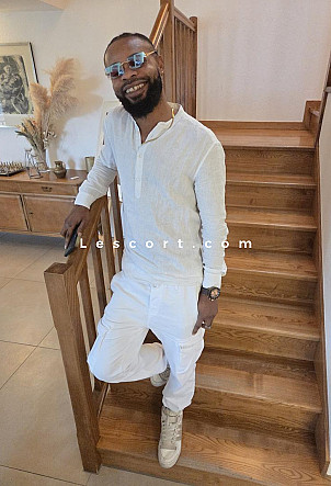 Chris - Girl Escort in Lausanne