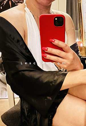 Anaku - Trans escort in Zurich