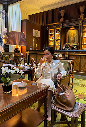 Luna River - Girl Escort in Geneva